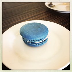 Felicia's Pastry Cafe - Blueberry macaron