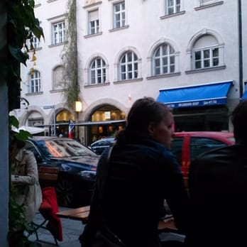 DuDu - Terrace and indoors connected - Vietnamese Near Me - Munich, BY