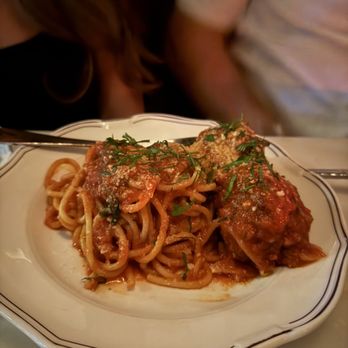 Donna's - Spaghetti and meatballs - Italian Near Me - Los Angeles, California Donna's - Spaghetti and meatballs - Italian Near Me - Los Angeles, California