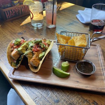 Finney's Crafthouse - Stevenson Ranch - Mahi tacos - New American Near Me - Stevenson Ranch, California