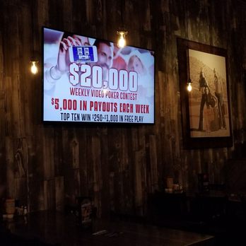 PT's Gold - Huge flat screen Tv's thru the bar - Sports Bars Near Me - Las Vegas, Nevada