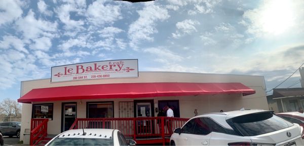 Le Bakery by null