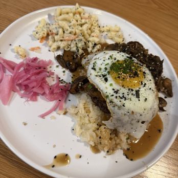 Bluberry Social - So Cal Loko Moko - Breakfast & Brunch Near Me - Irvine, California Bluberry Social - So Cal Loko Moko - Breakfast & Brunch Near Me - Irvine, California