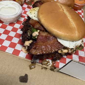 Smash And Slice - Double Smash with egg, bacon and jalapeño - Pizza Near Me - Las Vegas, Nevada