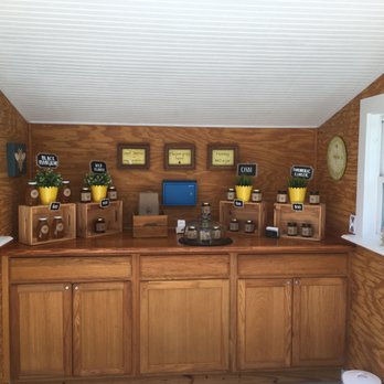 Diane's Bees - a honey shop with honey jars - Honey Near Me - St. Augustine, Florida Diane's Bees - a honey shop with honey jars - Honey Near Me - St. Augustine, Florida