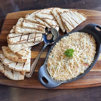 Creekside Fine Grill - Crab dip - Wine Bars Near Me - Wylie, Texas