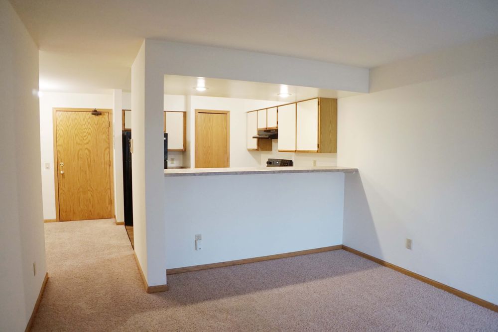 Oakbridge Court Apartments - property management company in Madison, WI