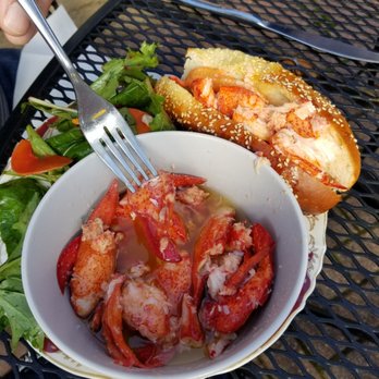 Olmo - Lobster roll with double meat - Sandwiches Near Me - New Haven, Connecticut