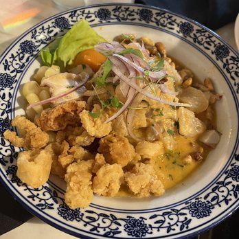 CVI.CHE 105 - Ceviche with fried calamari - Peruvian Near Me - Miami, Florida