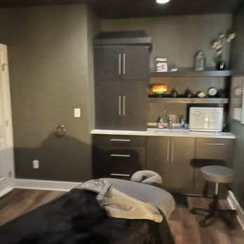 Hush - Massage room - Waxing Near Me - Johnston, Iowa Hush - Massage room - Waxing Near Me - Johnston, Iowa