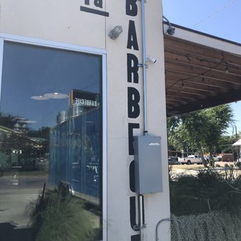 la Barbecue - Outside sign - Barbeque Near Me - Austin, Texas la Barbecue - Outside sign - Barbeque Near Me - Austin, Texas