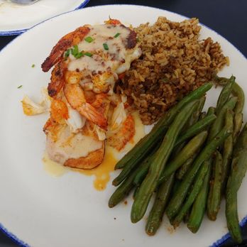 Landry's Seafood House - Seafood Near Me - Kemah, Texas Landry's Seafood House - Seafood Near Me - Kemah, Texas