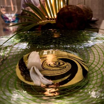 Alinea - New American Near Me - Chicago, Illinois
