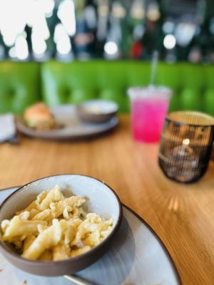 True Food Kitchen by null
