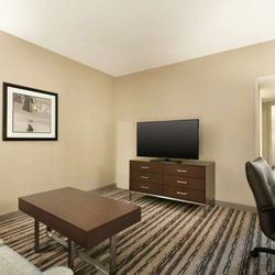 DoubleTree Resort by Hilton Hotel Lancaster - Guest room