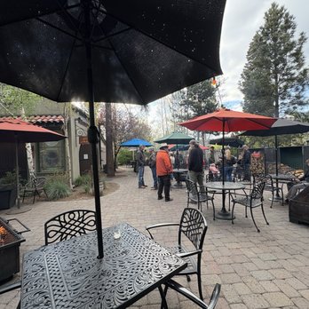 O’Kanes - Outdoor area and outdoor view of pub - Cigar Bars Near Me - Bend, Oregon