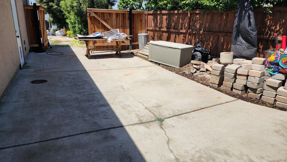 Slide of North West Fresh Roof