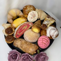 La Concha Bakery