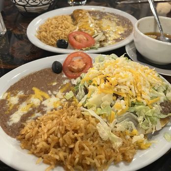 Toledo’s Mexican Restaurant - Tostada lunch plate - Bars Near Me - Fresno, California