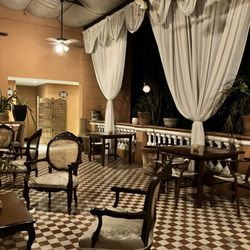 KUUK - Patio