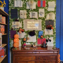 Dragonfly Bookshop - Entryway