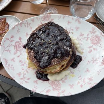 HIDE+SEEK - Lemon ricotta pancakes - New American Near Me - Chicago, Illinois HIDE+SEEK - Lemon ricotta pancakes - New American Near Me - Chicago, Illinois