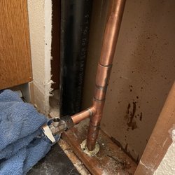 Water pipe/ Local Plumber/ Plumber near me/ Leaky faucet/ Water leak