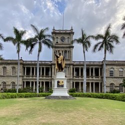 Kamehameha Statue - 07.16.22 currently used as the home of the Hawaii State Supreme Court