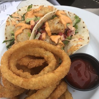 Rockledge Grille - Fish tacos - Lounges Near Me - West Hartford, Connecticut Rockledge Grille - Fish tacos - Lounges Near Me - West Hartford, Connecticut