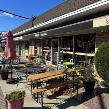 Halo Roasters - Outside - Coffee & Tea Near Me - Springfield, New Jersey