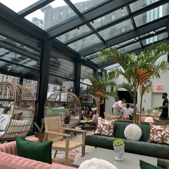 Glass Ceiling Rooftop - Indoor area - Lounges Near Me - New York, New York