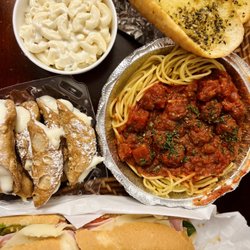 Paul's Deli - Superb: Christmas Cannoli's and all the fixings.
