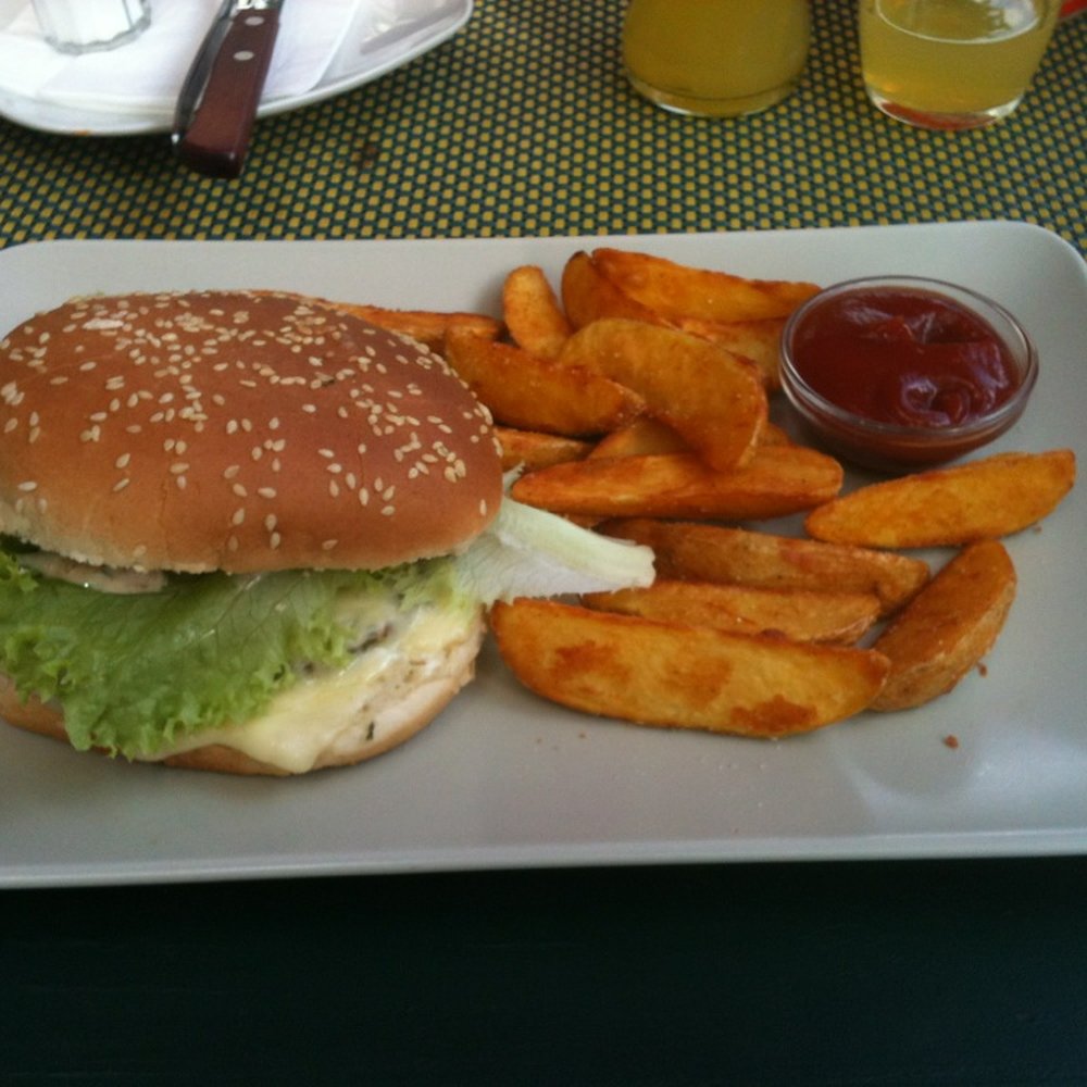 kartoffelWERK - Chili Burger and Fries - Coffee & Tea Near Me - Vienna, 9