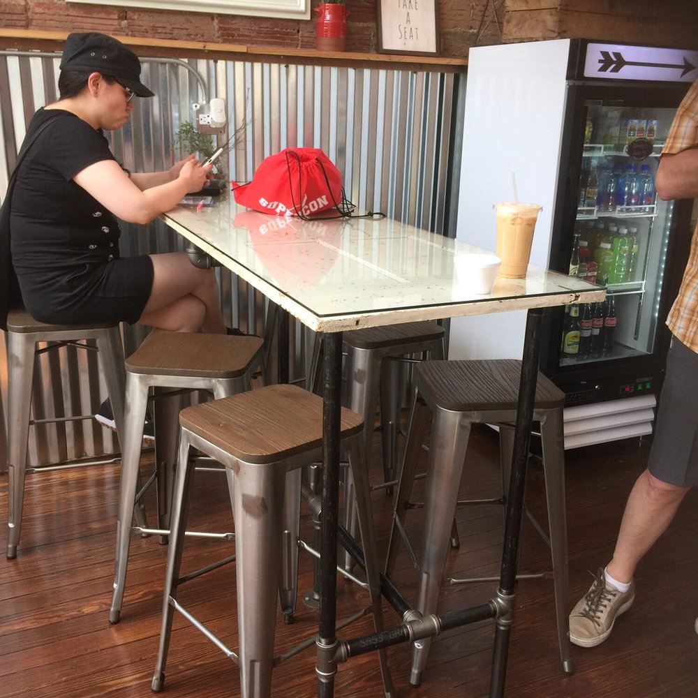 Sissy's - A Sweet Shoppe - Coffee & Tea Near Me - Metropolis, Illinois
