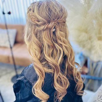 Janerockstar Salon - Exactly how I pictured my hair to be on my wedding day - Jane was so quick on putting extensions on my thin hair - Hair Salons Near Me - Artesia, California Janerockstar Salon - Exactly how I pictured my hair to be on my wedding day - Jane was so quick on putting extensions on my thin hair - Hair Salons Near Me - Artesia, California