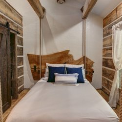Fox Pass Cabins