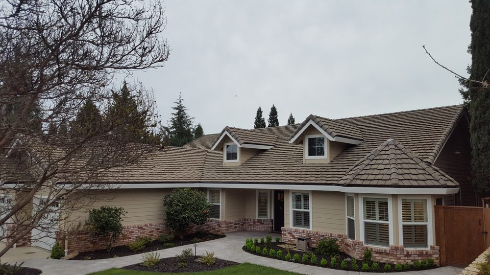 Slide of Bardo Ramirez Roofing