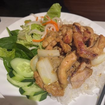 An Di Dzo - Lemongrass chicken - Vietnamese Near Me - Honolulu, Hawaii An Di Dzo - Lemongrass chicken - Vietnamese Near Me - Honolulu, Hawaii