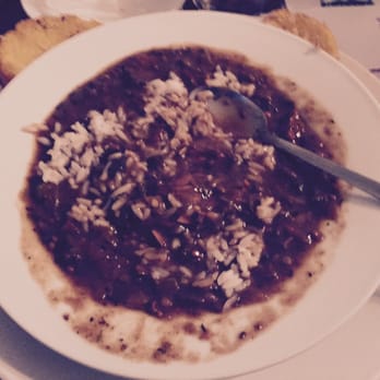 Walnut Hills - Disappointing gumbo - barely warm temp when it arrived.  And tasted bitter - yes, bitter. - Southern Near Me - Vicksburg, Mississippi