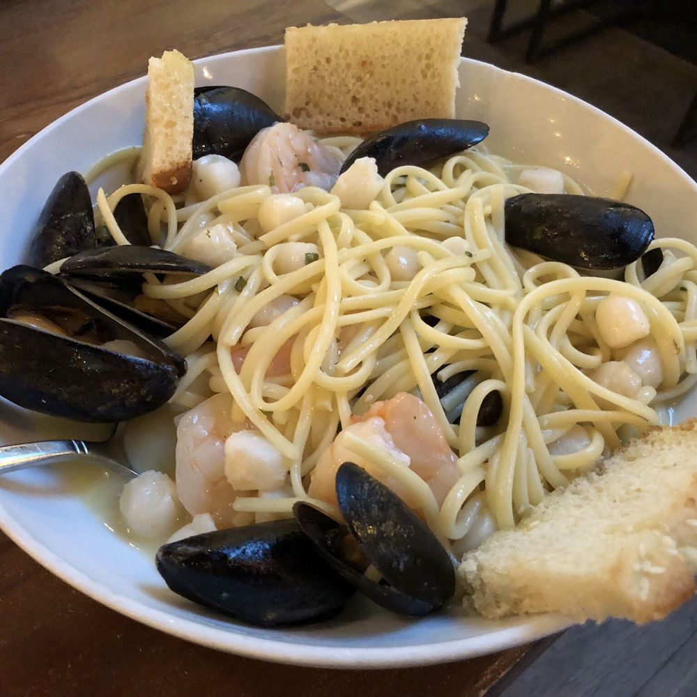 SEAFOOD PASTA SEAFOOD PASTA
