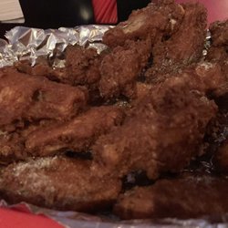 509 Social Lounge - The chicken wings were delicious!