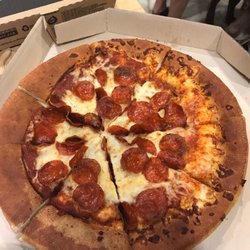 Pizza Hut - CAN SOMEONE EXPLAIN THIS? tried to contact manager of the store 5 TIMES! NI ANSWER! my dads birthday is RUINED!!!!!