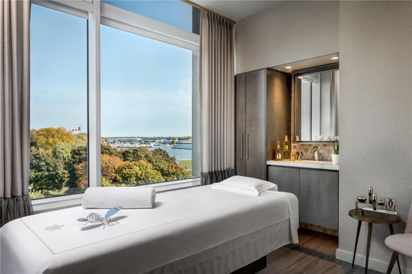 Hotel X Toronto, a Destination by Hyatt Hotel by null