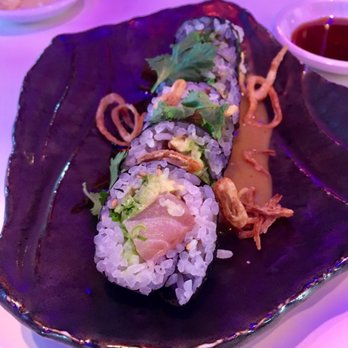 Lucky Robot Restaurant - Kona kona roll - Sushi Bars Near Me - Austin, Texas Lucky Robot Restaurant - Kona kona roll - Sushi Bars Near Me - Austin, Texas