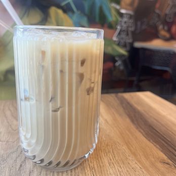 La Ciudad - Blanco Canela Latte - Breakfast & Brunch Near Me - West Sacramento, California La Ciudad - Blanco Canela Latte - Breakfast & Brunch Near Me - West Sacramento, California