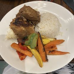 Buena Vista Cuban Cafe - Such tender pork and veggies so delicious