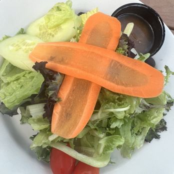 Luigi's Restaurant & Gourmet Express - Garden salad - Italian Near Me - Johnston, Rhode Island