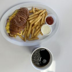 LV Cafe - Breakfast Special 55+