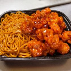 New Golden China - General Tso's Chicken