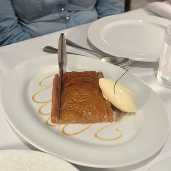 LPM Restaurant & Bar - Apple Tart - French Near Me - Miami, Florida LPM Restaurant & Bar - Apple Tart - French Near Me - Miami, Florida